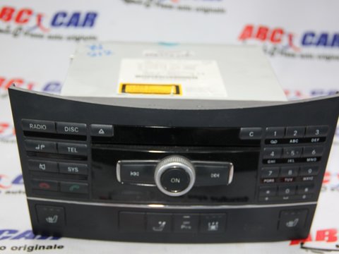 Radio CD Mercedes E-CLASS W212 cod: A2129064400 / A2128700089 / A2129026700 model 2014