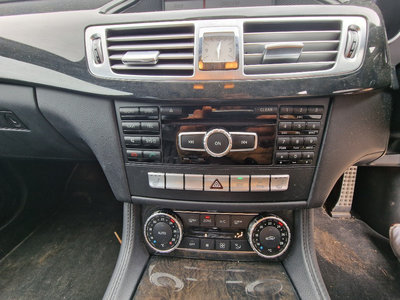 Radio cd navigatie Mercedes CLS w218