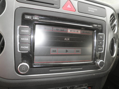 Radio CD Navigatie VW Tiguan , VW Golf 6, Touran, Passat CC , 3C8035195
