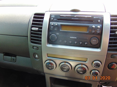 Radio CD Nissan Navara D40 Pathfinder radio cd magazie 6 dezmembrez
