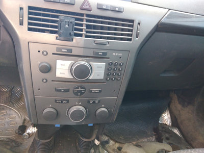 Radio CD Opel Astra H 1.7 diesel 2005 - 2010