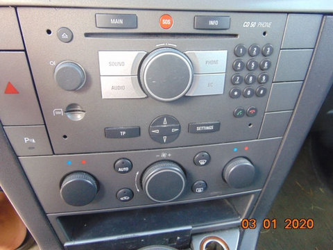 Radio Cd Opel Vectra c Signum Astra H model cu telefon dezmembrez