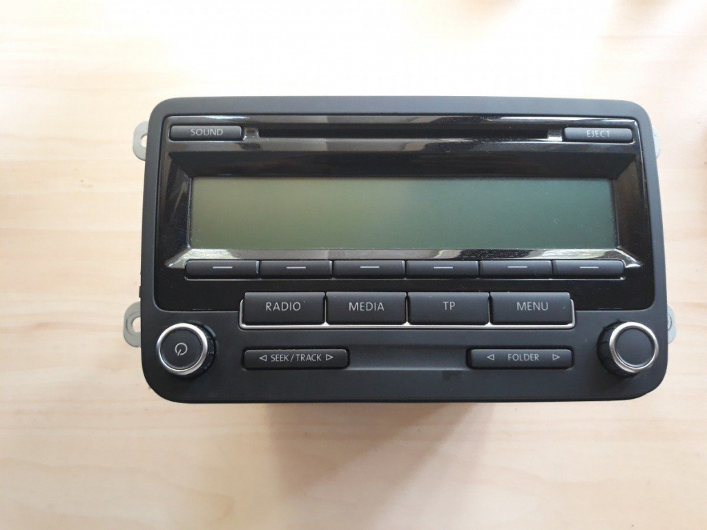 Radio cd pentru VW Golf 6 cod: 5M0035186