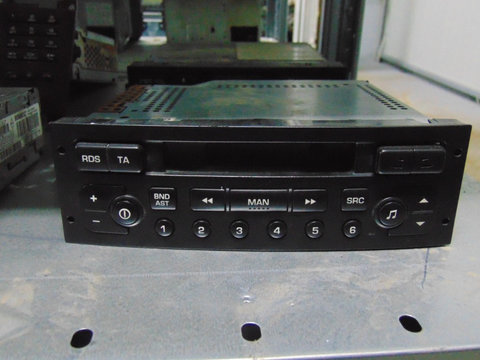RADIO CD PEUGEOT - COD: PSARCC110-00 / AN 2003