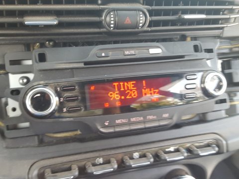 CD player auto pentru Alfa Romeo - Anunturi cu piese