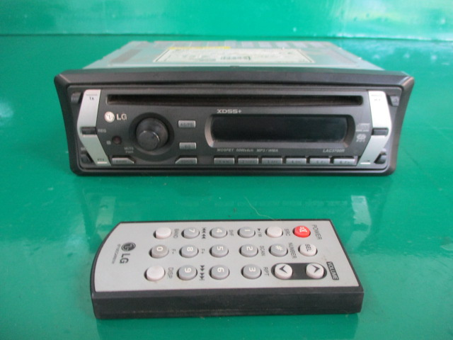 RADIO / CD PLAYER AUTO LG COD LAC3700R LAND ROVER 