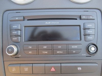 Radio CD Player auto original Audi A3 2010