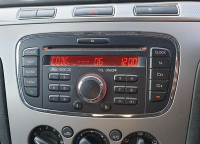 Radio CD Player cu Aux Auxiliar 6000 CD Ford Galax