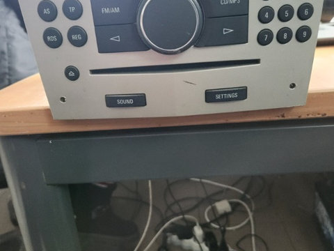 Radio CD Player cu codul original 344183129 pentru Astra H/Zafira B/Corsa D