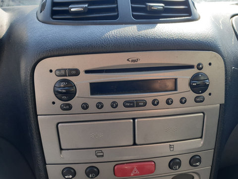 Radio CD Player cu MP3 Alfa Romeo 147 2000 - 2010