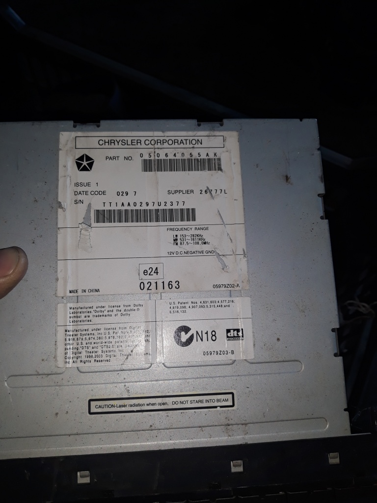 Radio-CD Player Dodge Nitro Cod 05064055AK
