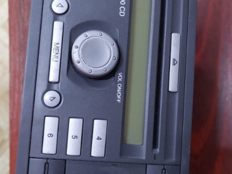 RADIO CD-PLAYER FORD FOCUS C-MAX COD 6s6118c815ag