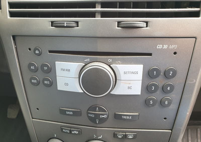 Radio CD Player MP3 Opel Astra H 2004 - 2010