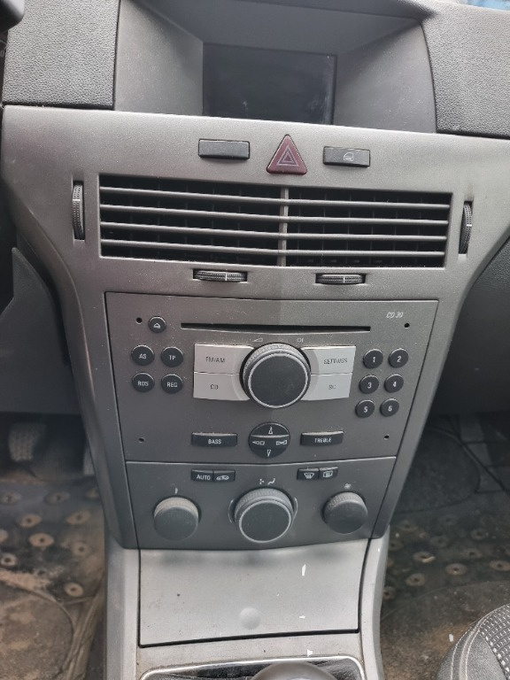 Radio cd player Opel Astra H