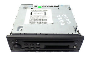 Radio Cd Player Renault Twingo 2, Original 8200843548, cu intrare Auxiliare jack 3,5