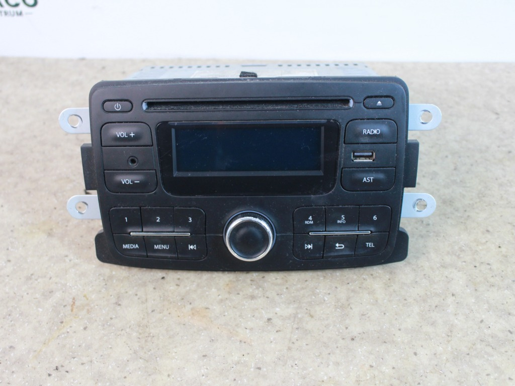 Radio cd player Sandero Dacia Logan 2 Mcv.Cod motor K9KE626.,88 Cp,1.5 Dci,Euro 6.