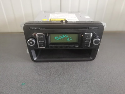 Radio CD RCD 210 VW Touran 1T2 Facelift cod 1K0035