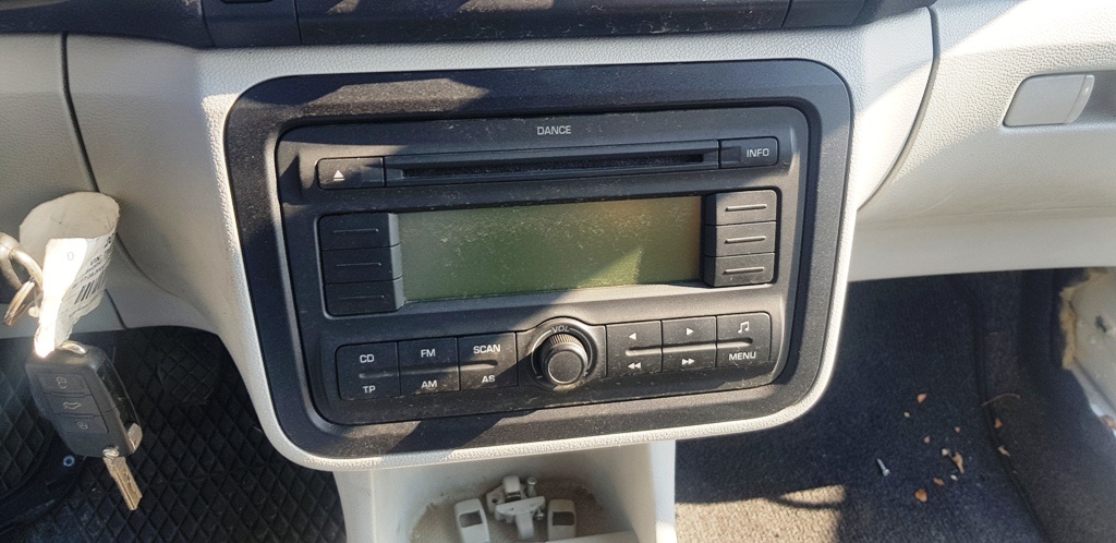 Radio CD Skoda Fabia Break - 2009 - 1.4 D