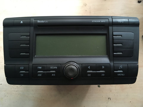 Radio CD Skoda Octavia 1Z0035161C VP6SBF-18C815-BA