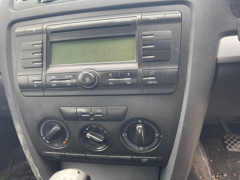 Radio cd Skoda Octavia 2 [2004 - 2008] Liftback 5-usi 1.9 TDI MT (105 hp)