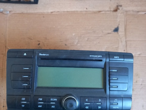 Radio CD Skoda Octavia 2 cod produs:1Z0035161C/1Z0 035 161 C