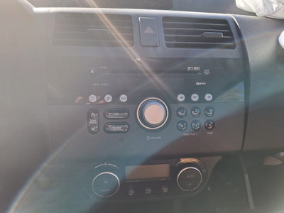 Radio CD Suzuki Swift coupe 1.3 benzina an de fabr