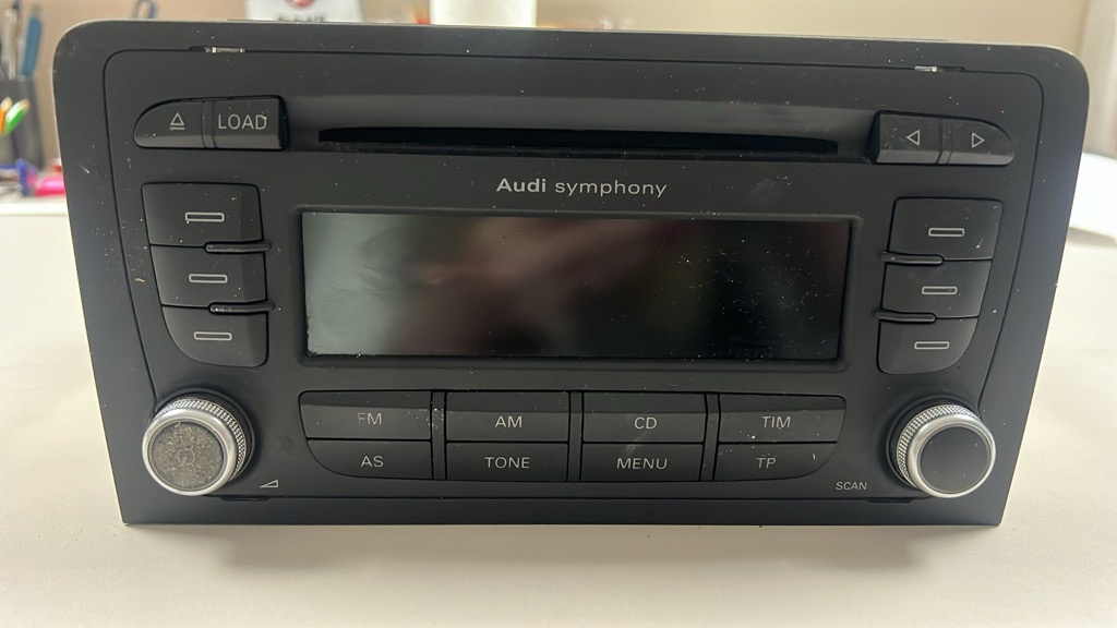 RADIO CD SYMPHONY AUDI A3 8P 2008 2009 2010 2011 2012 2013 COD 8P0035195P (id: 715)