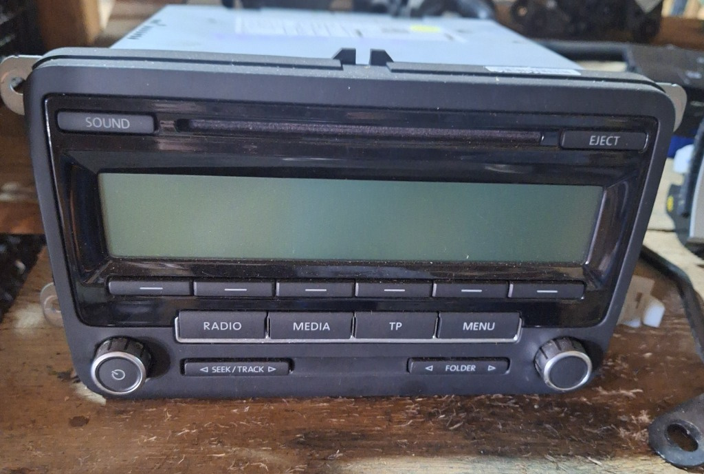 Radio cd VOLKSWAGEN PASSAT B7 MODEL 2010 -2014