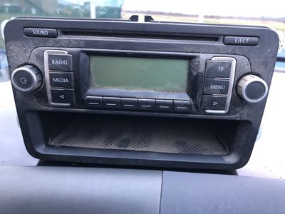 Radio CD VW Golf 5 6, Jetta, Passat, Touran 1K0035