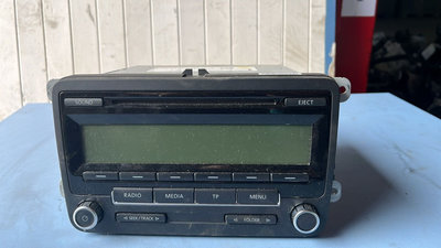 Radio CD Vw Passat B6 1.6 TDI , transmisie manuala