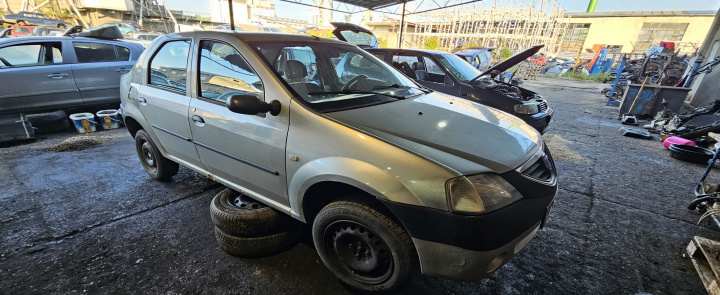 Radiocasetofon Dacia Logan [2004 - 2008]