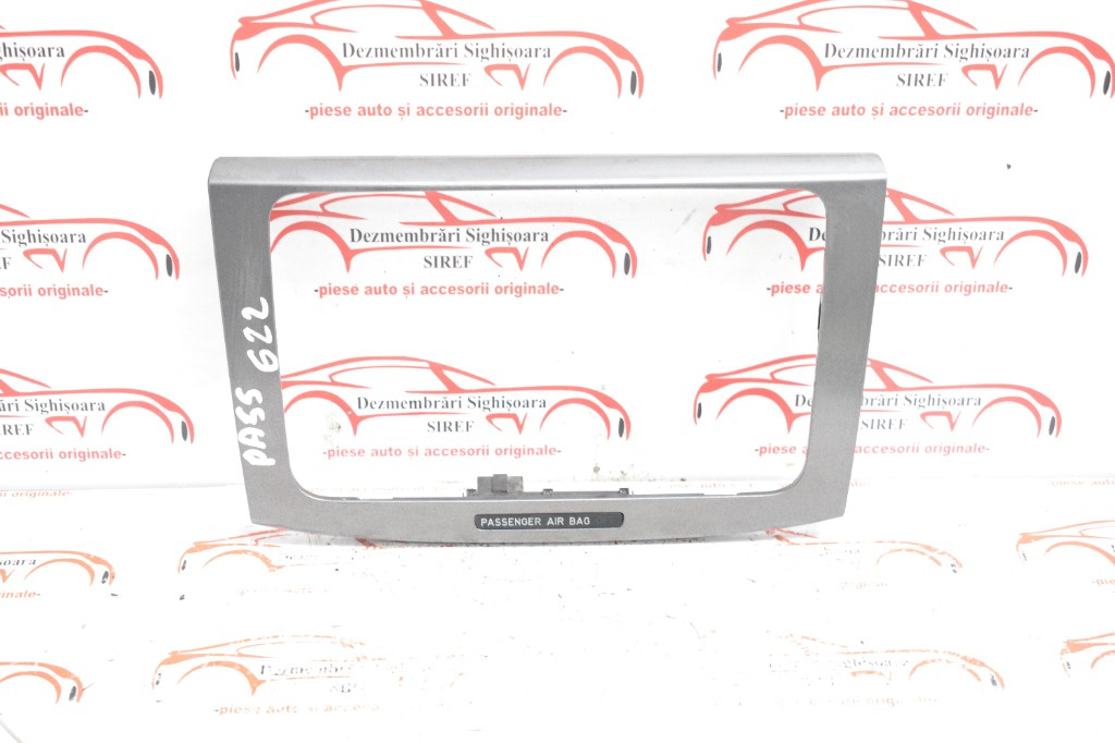 Rama cd player VW Passat B6 622