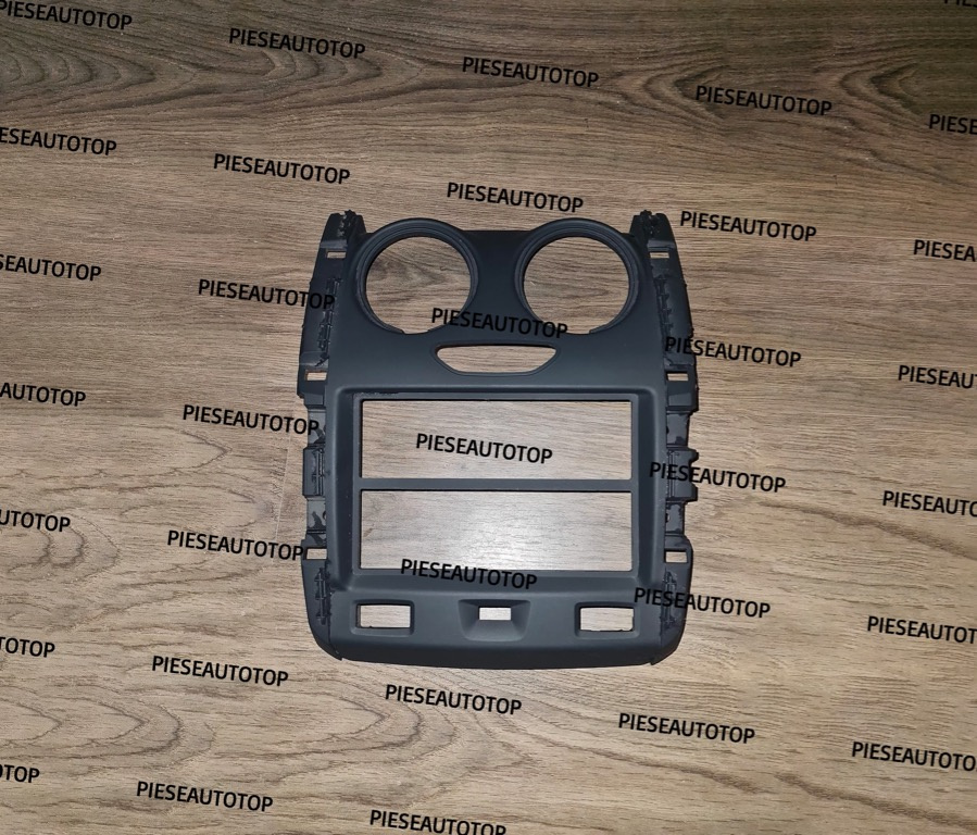 Rama consola bord Dacia Duster 2014-2017 682604132