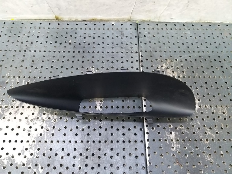 Rama trim display bord hyundai i20 847301j000