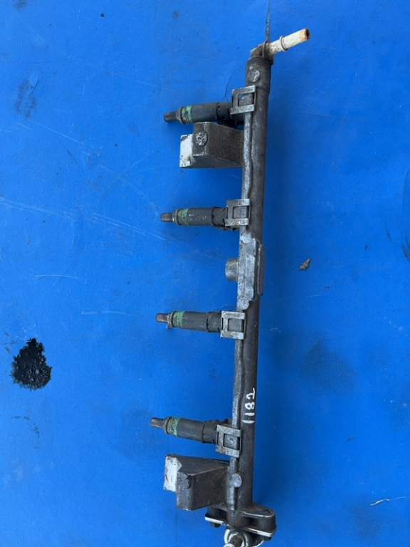 Rampă injectoare - Alte specificații: Cu injectoare - Ford Focus 1 generation [1998 - 2004]
