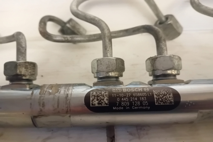 Rampa combustibil Bosch 780912805 BMW Se