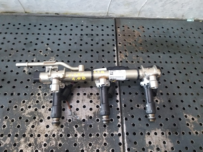 Rampa cu injectoare 1.0 b opel karl 55497546 12655674