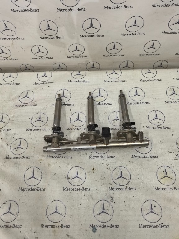 Rampa cu injectoare Mercedes w205 w222 w213 x253 c253 w292 A2760702195 A2780700687