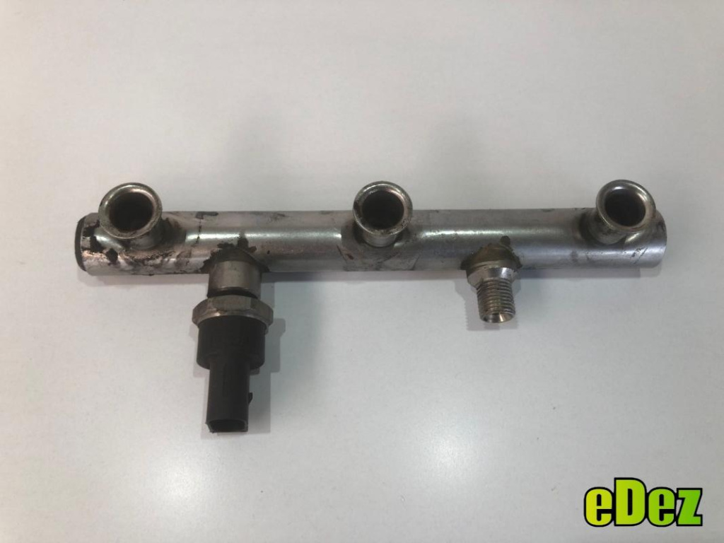 Rampa injectie Audi A4 (2004-2008) [8EC, B7] 3.2 benzina 06e130089