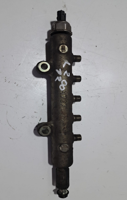 Rampa injectie Mitsubishi L200 4 [facelift] [2011 - 2014] Pickup 2.5 DI-D MT 4WD (136 hp)