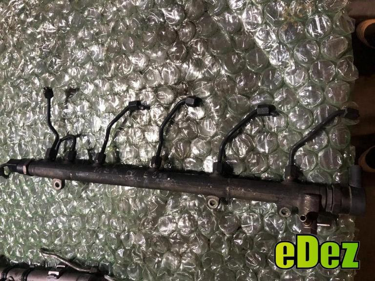 Rampa injectie Renault Trafic 2 (2001-2006) 2.0 dci 0445214155