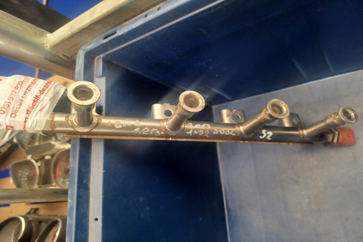 Rampa injectoare 03F133320C IHP3082 Volkswagen VW 