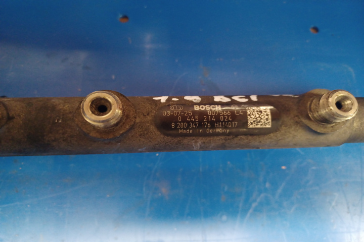 Rampa injectoare 0445214024 8200347176 Renault Trafic 2 [2001 - 2006] Minivan 1.9 dCi MT (82 hp)