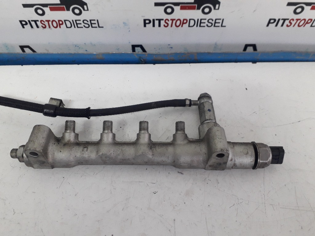 Rampa injectoare 1.7 cdti z17DTR Opel Astra H Corsa D Meriva DENSO