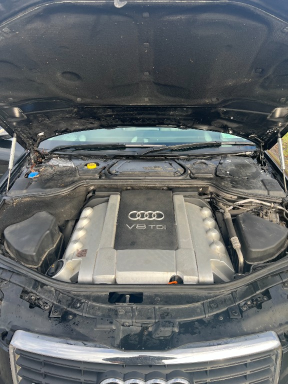 Rampa injectoare 4.0 TDI ASE Audi A8 4E din 2004