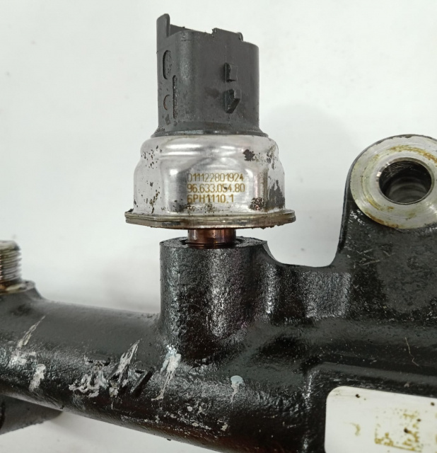 Rampa injectoare 9663305480 2.0 tdci QXB