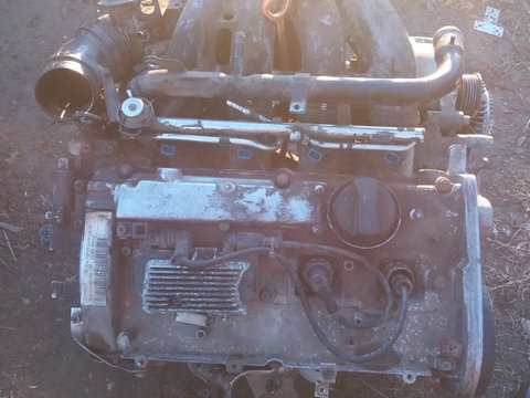 Rampa injectoare Audi A4 B5 1.8 benzina ADR: 058133681B [Fabr 2001-2008]