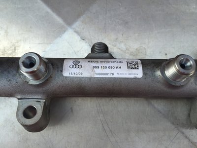 Rampa injectoare Audi A4 B8(8K) A5 8T A6 4F 3.0 TD