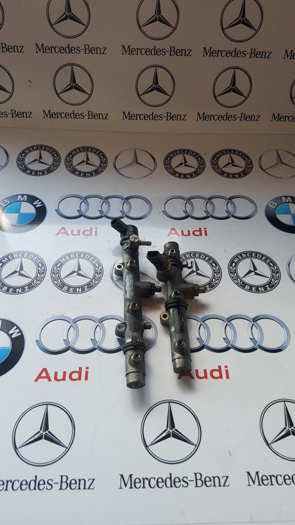 Rampa injectoare Audi A6 4F 3.0 059130090J