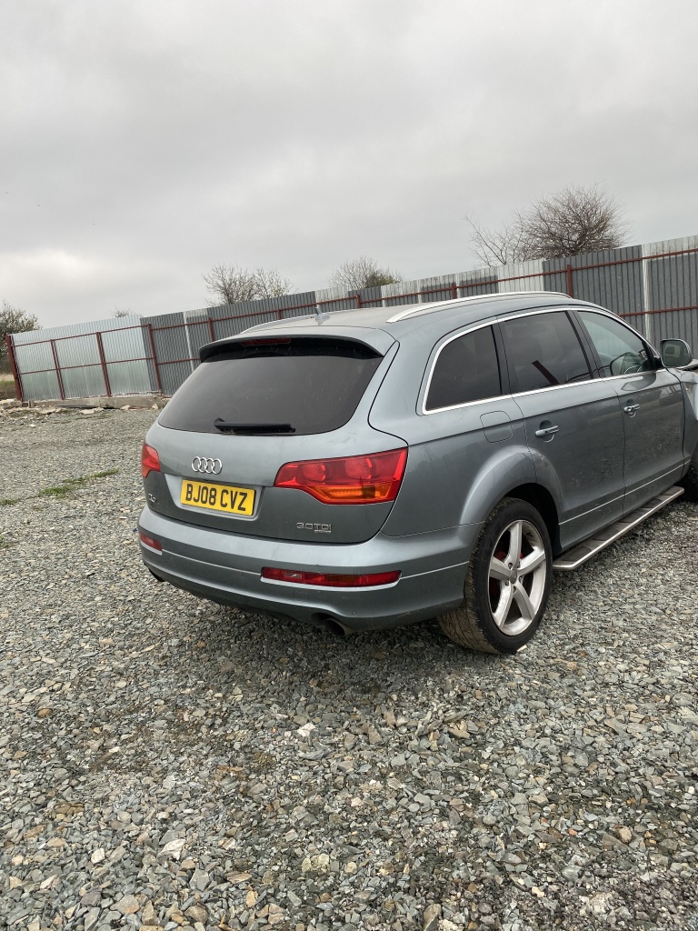 Rampa injectoare Audi Q7 2009 berlina 3.